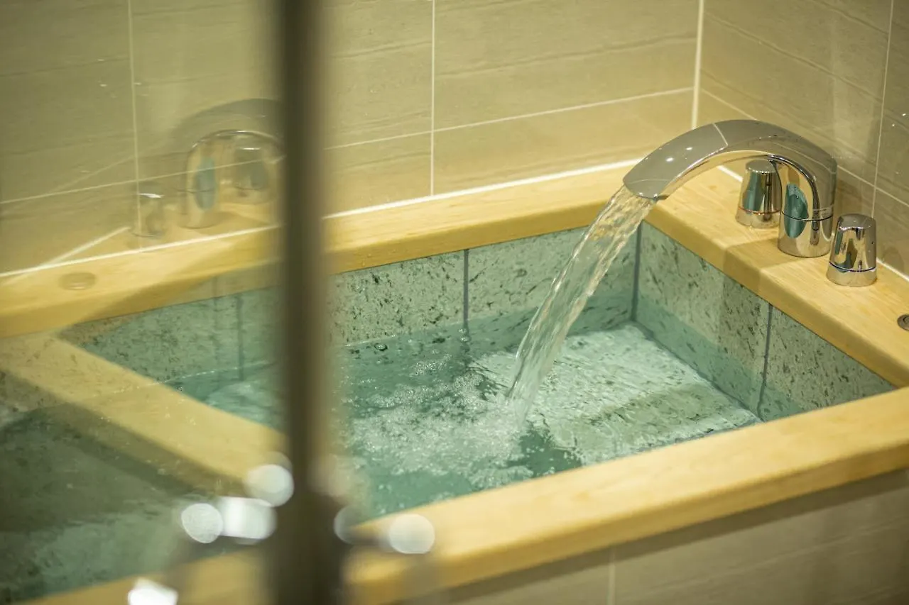 Hauza Kyoto Gojo Karasuma Hotell
