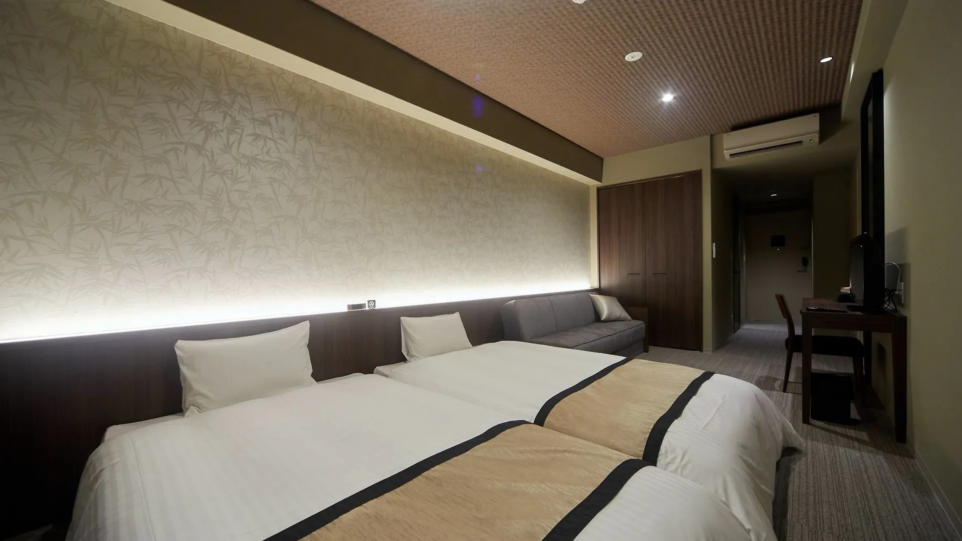 Hauza Kyoto Gojo Karasuma Hotell 3*,  Japan